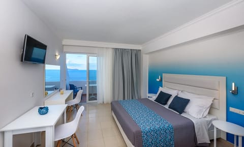 Standard Studio, Balcony, Sea View | In-room safe, desk, soundproofing, iron/ironing board (on request)