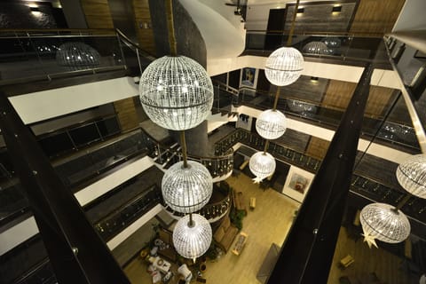 Banquet hall