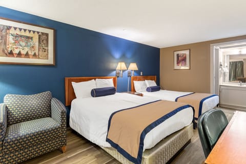 Desk, iron/ironing board, free WiFi, bed sheets