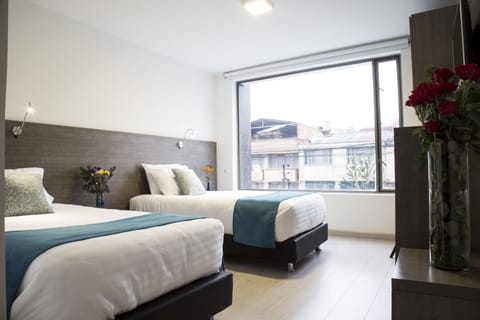 Standard Twin Room | In-room safe, iron/ironing board, rollaway beds, free WiFi
