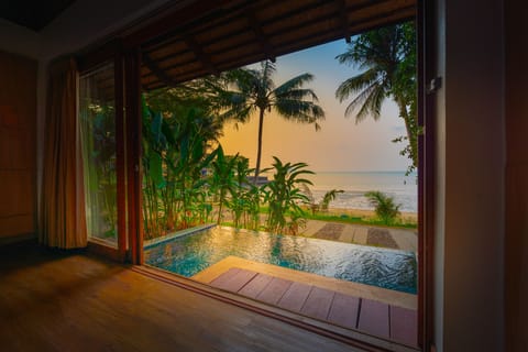 Baan Sod Sai Thani Pool (Villa)  | Minibar, in-room safe, desk, free WiFi