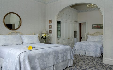 Superior King Room | Individually decorated, individually furnished, iron/ironing board