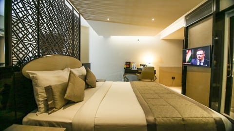Suite | Premium bedding, in-room safe, desk, blackout drapes