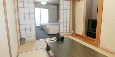 Japanese/Western Room 206, Non Smoking (Refrigerator, Wi-Fi) | WiFi (free)