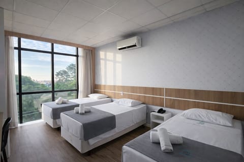 Economy Room | Egyptian cotton sheets, premium bedding, minibar, in-room safe