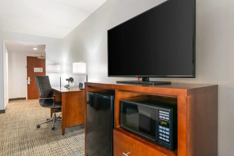 In-room safe, desk, laptop workspace, blackout drapes