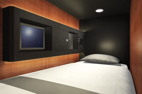 In-room safe, free WiFi