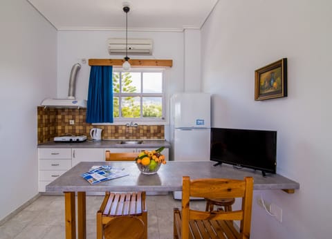 Comfort Studio, 1 Bedroom, Sea View | Tempur-Pedic beds, free WiFi