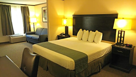 Deluxe Room, 1 King Bed with Sofa bed | Desk, iron/ironing board, free WiFi, bed sheets