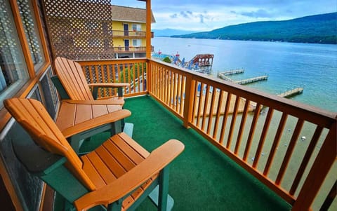 Lake View Double | Terrace/patio