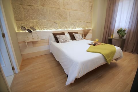 Double or Twin Room | Premium bedding, desk, free WiFi, bed sheets