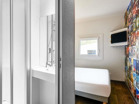 Room, 1 Double Bed, Private Bathroom (Cabrio) | Free WiFi