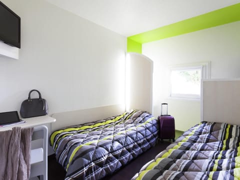 Room, 2 Twin Beds (Duo) | Free WiFi, bed sheets