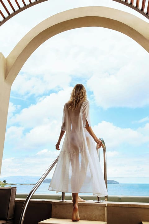 Suite, 1 Bedroom | Premium bedding, down comforters, minibar, in-room safe