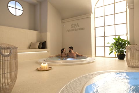 Indoor spa tub