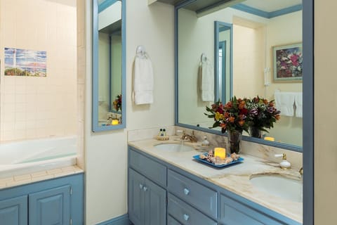 Sconset Suite | Individually furnished, soundproofing, iron/ironing board, free WiFi