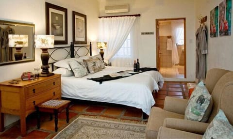 Hypo-allergenic bedding, in-room safe, individually furnished, free WiFi