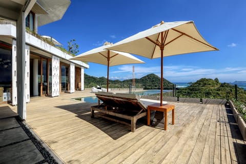 Sundeck