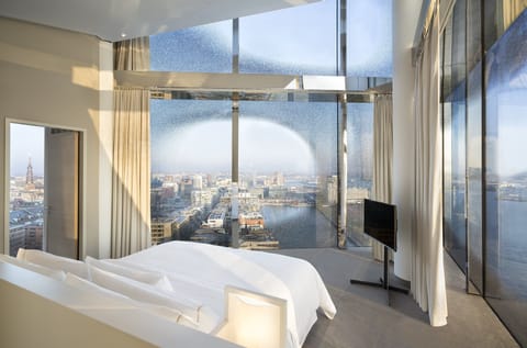 Presidential Suite, 1 King Bed with Sofa bed, City View | Premium bedding, in-room safe, desk, laptop workspace