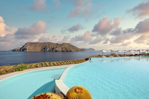 Indoor pool, outdoor pool, sun loungers