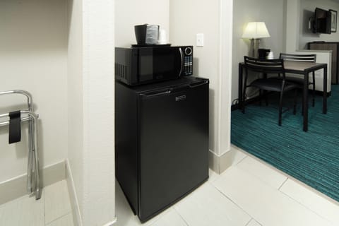 Suite, 1 King Bed with Sofa bed | Down comforters, desk, laptop workspace, blackout drapes