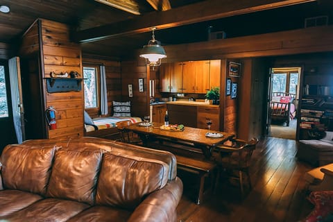 Cabin | Living area