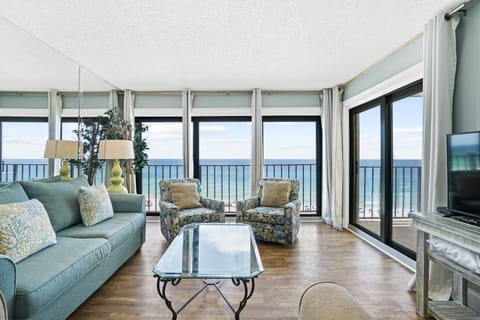 Condo, 1 Bedroom, Sea View ( 801 ) | Living area | TV