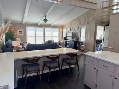 House, 3 Bedrooms | Interior