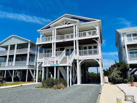 House, 4 Bedrooms | Exterior
