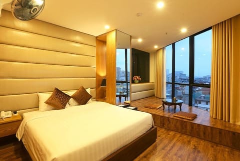 Minibar, in-room safe, desk, soundproofing