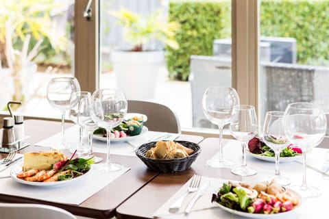 Lunch and dinner served, French cuisine