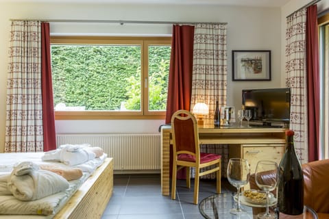 Superior Double Room | Down comforters, in-room safe, desk, cribs/infant beds