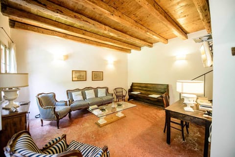 Family Apartment, 2 Bedrooms | Living room