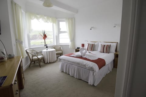 Superior Double Room | Iron/ironing board, free WiFi, bed sheets, wheelchair access