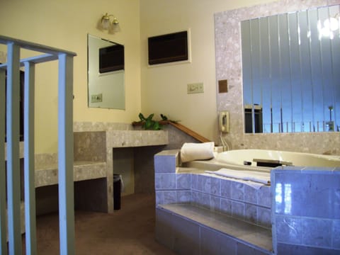 Superior Loft, 1 Double Bed, Jetted Tub, Marina View | Iron/ironing board, free WiFi, bed sheets