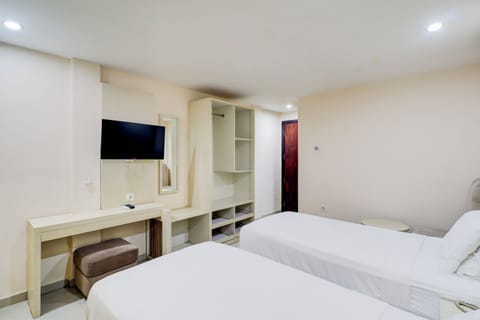 Deluxe Twin Room | Premium bedding, desk, free WiFi, bed sheets