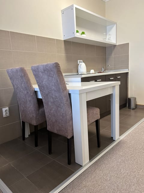 Exclusive Room | Minibar, in-room safe, desk, free WiFi