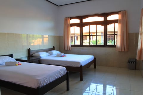 Family Double or Twin Room | Desk, free WiFi