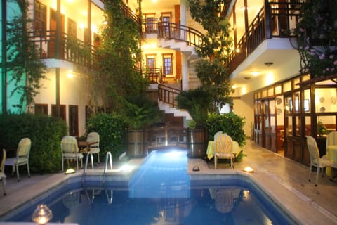 Seasonal outdoor pool, pool umbrellas, sun loungers