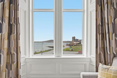 Comfort Double Room, Private Bathroom, Sea View | Free WiFi, bed sheets