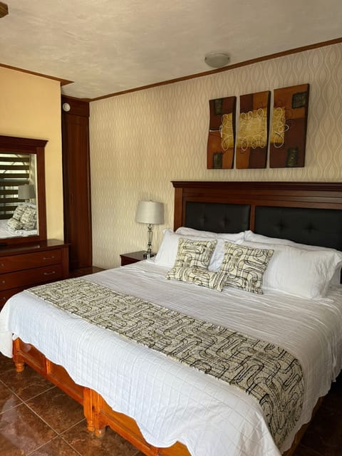 Traditional Room | Rollaway beds, free WiFi, bed sheets