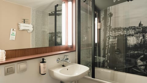 Eco-friendly toiletries, hair dryer, towels