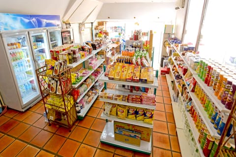 Snack bar
