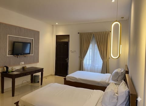 Superior Room | Desk, free WiFi, bed sheets