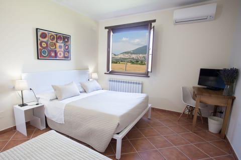 Laptop workspace, soundproofing, free WiFi, bed sheets