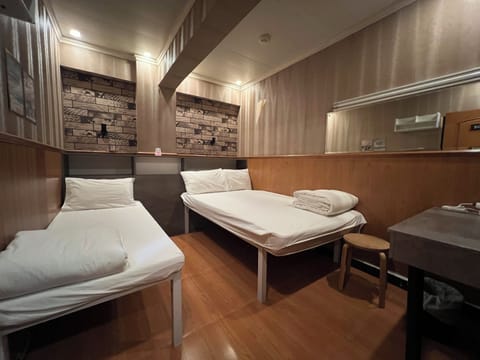 Comfort Triple Room | WiFi, wheelchair access