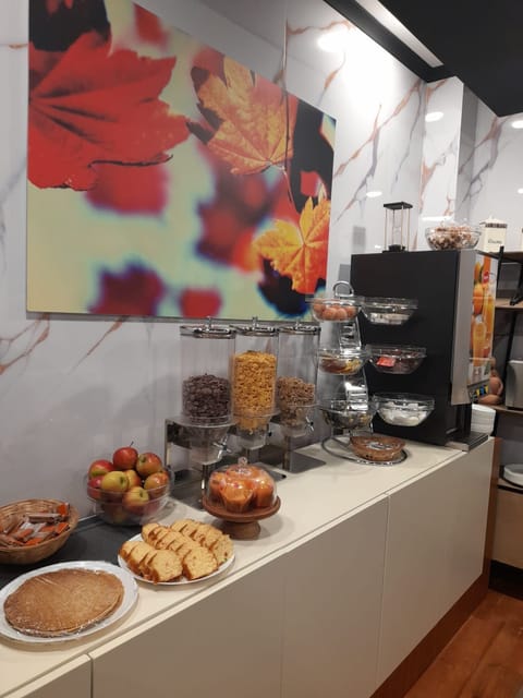 Daily buffet breakfast for a fee