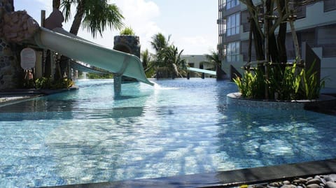 2 outdoor pools, pool umbrellas, sun loungers