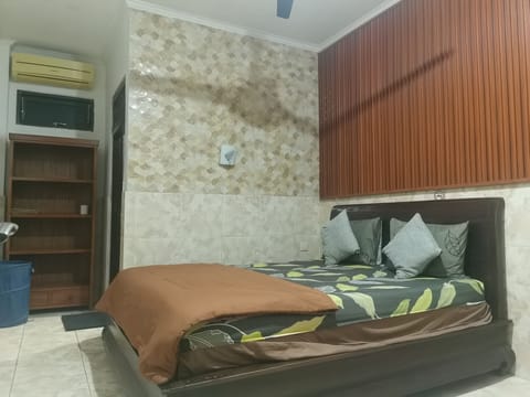 Standard Double or Twin Room | Desk, free WiFi