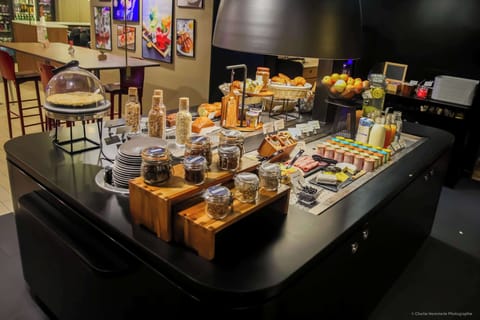 Daily buffet breakfast (EUR 12.9 per person)